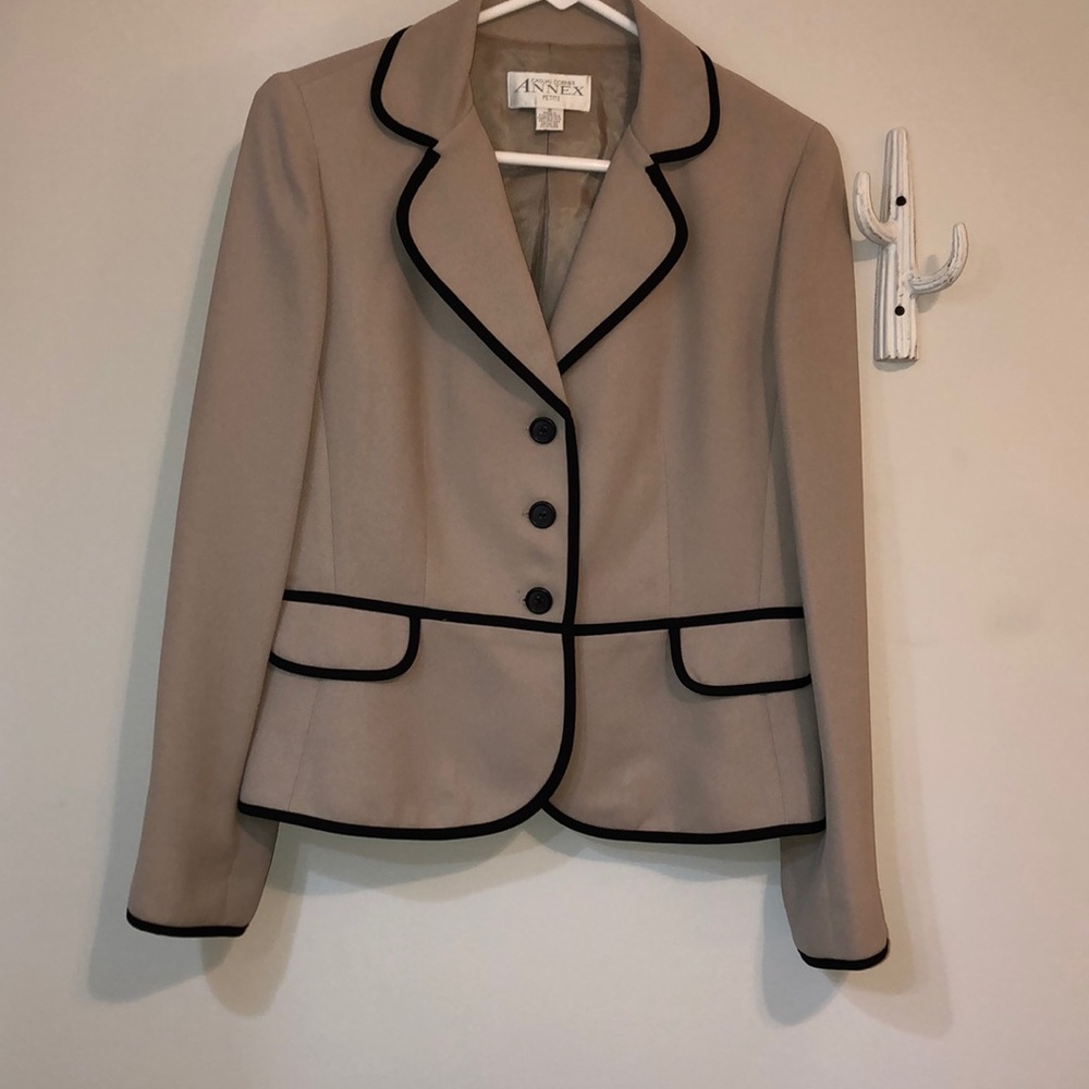 Button up beige women’s suit top